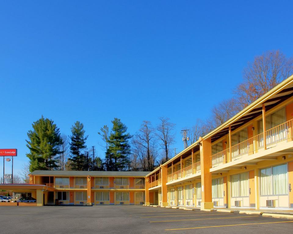 Econo Lodge Wytheville I-77 & I-81 Exterior photo