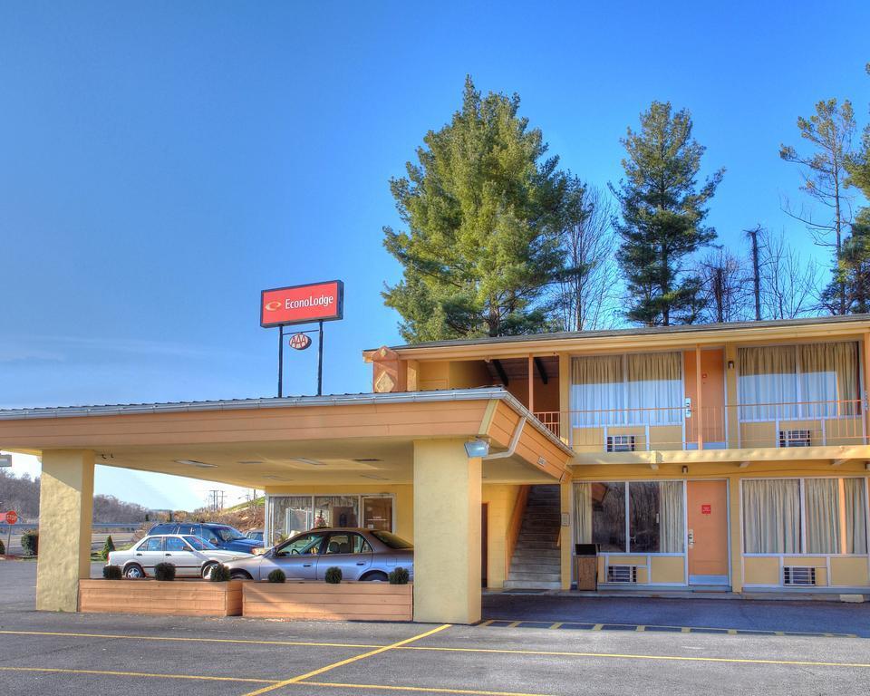 Econo Lodge Wytheville I-77 & I-81 Exterior photo
